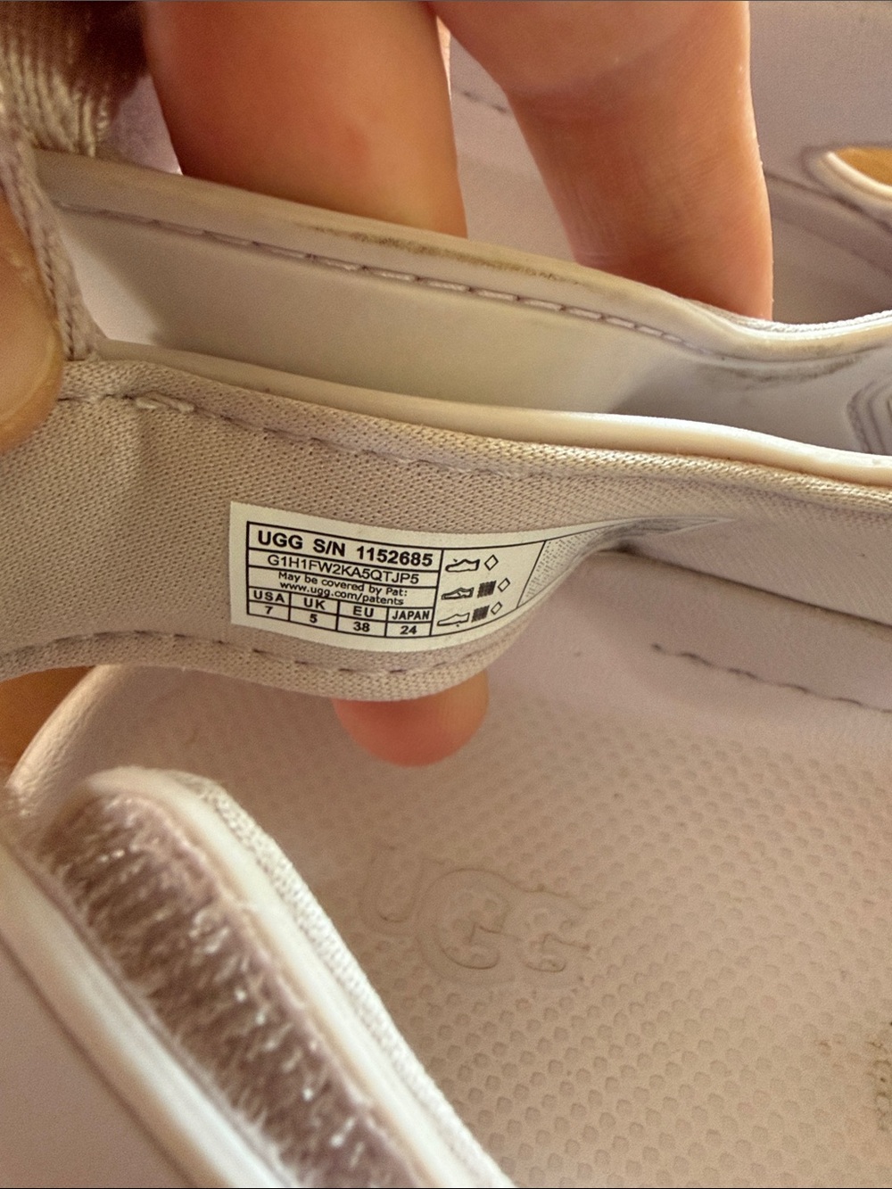 UGG Goldenglow Slingback Sandal - Picture 7 of 7